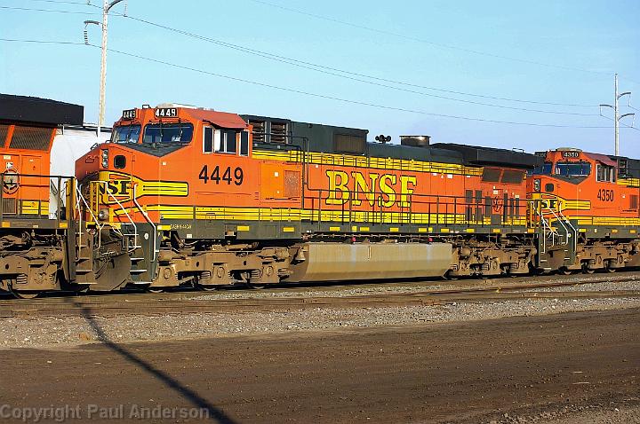 BNSF 4449 - Dash 9-44CW.jpg